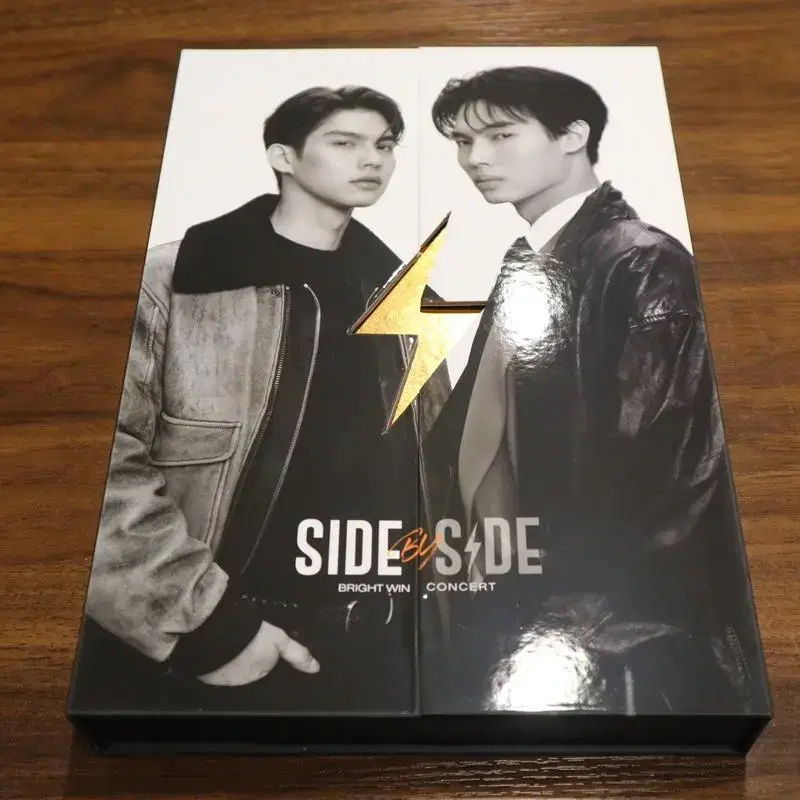 태국콘서트 사바사 side by side 브라이트 윈메타윈 브윈 DVD