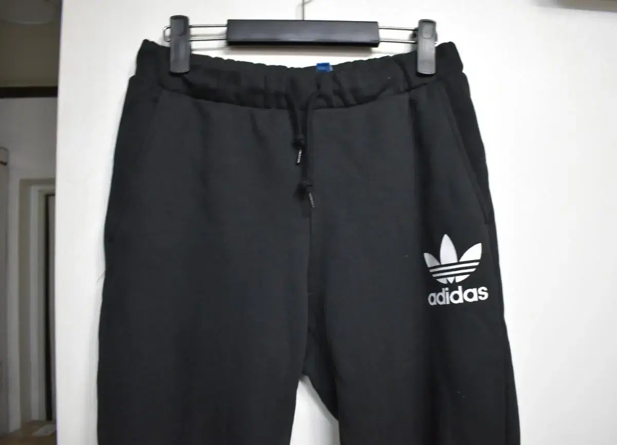 Adidas Sweatpants <<95>>