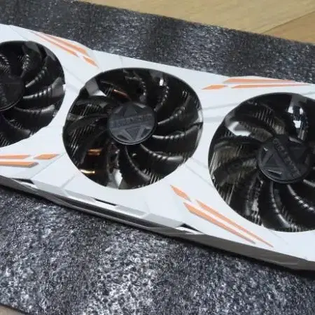 기가바이트 1080ti