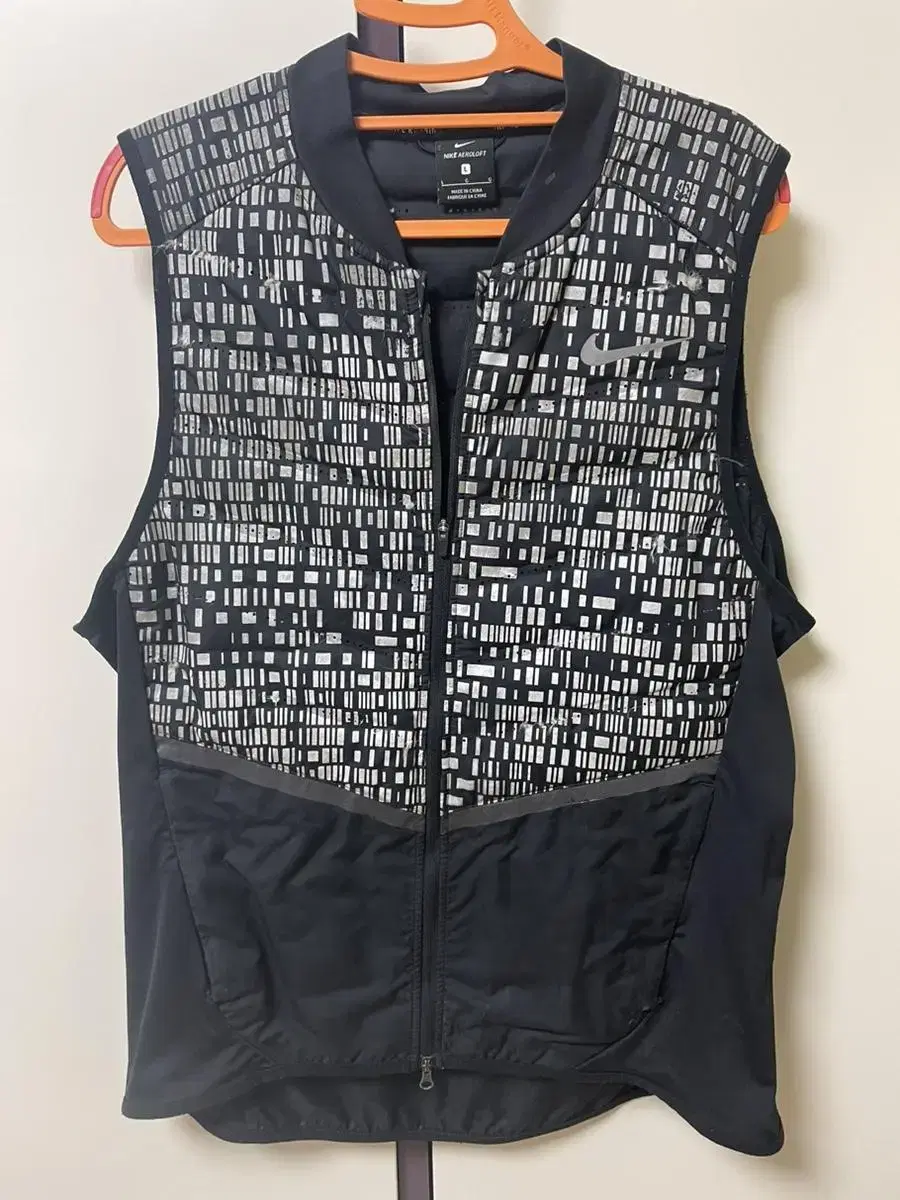 Nike Aeroloft Flash Padded Vest Bust Black L