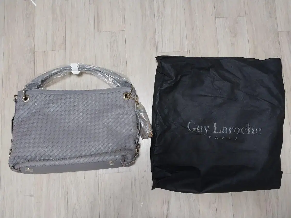 (새제품) Guy Laroche 가방