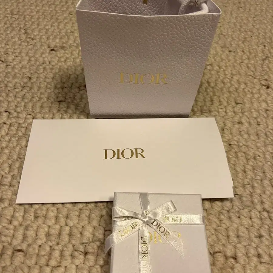 Dior 반지