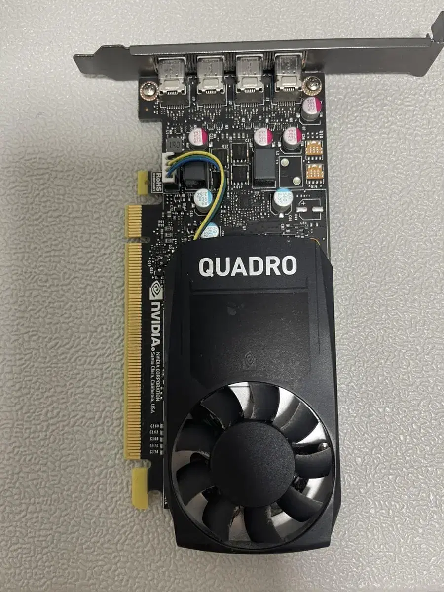 쿼드로 Quadro P620 판매합니다.