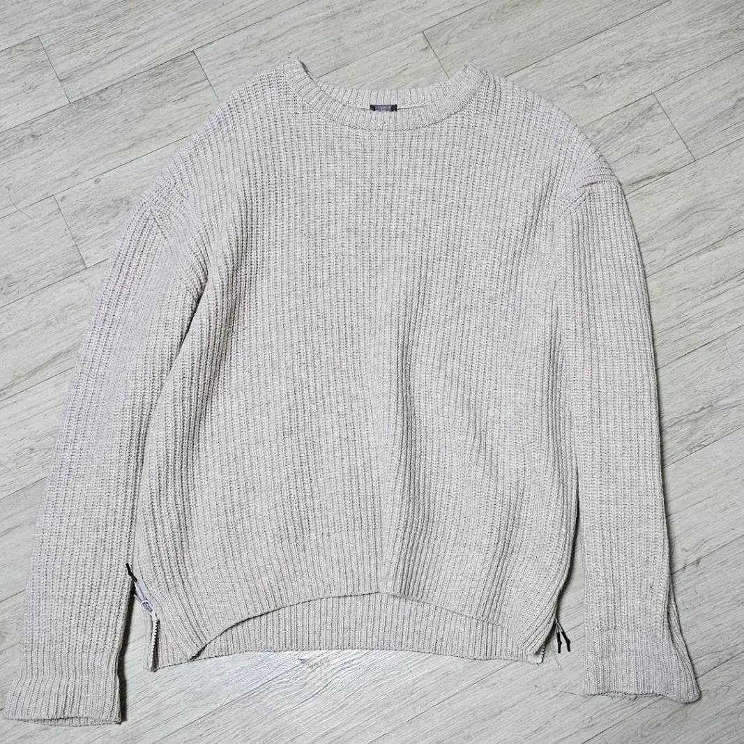 언어펙티드 oversize side zip knit 에크루 m사이즈