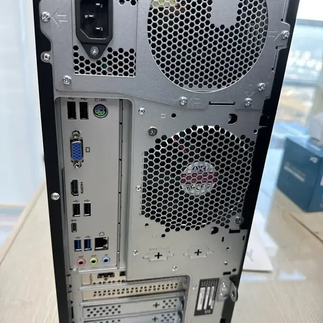 i7-13700 , gtx3050삼성스토어정품본체팝니다