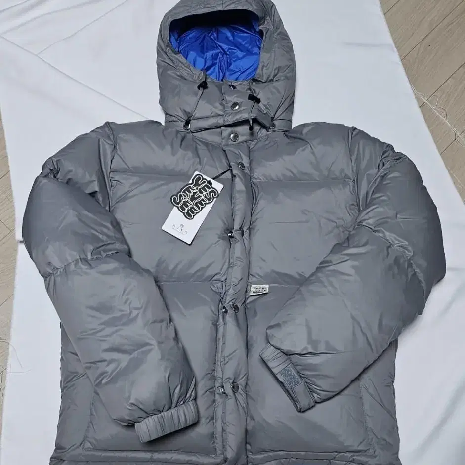 [새상품] 예스아이씨 패딩 Hooded Down Jacket Grey