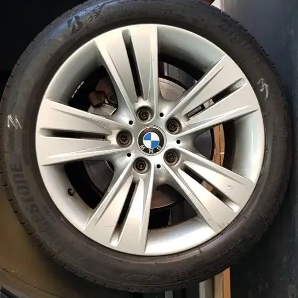 정품/ BMWX3,X5_e83,e53/ 18"순정휠+브릿지스톤-런플랫