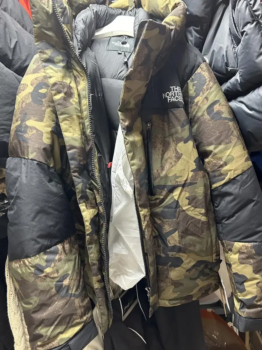 XL) The North Face Japanese Edition Baltro Camo Baltoro