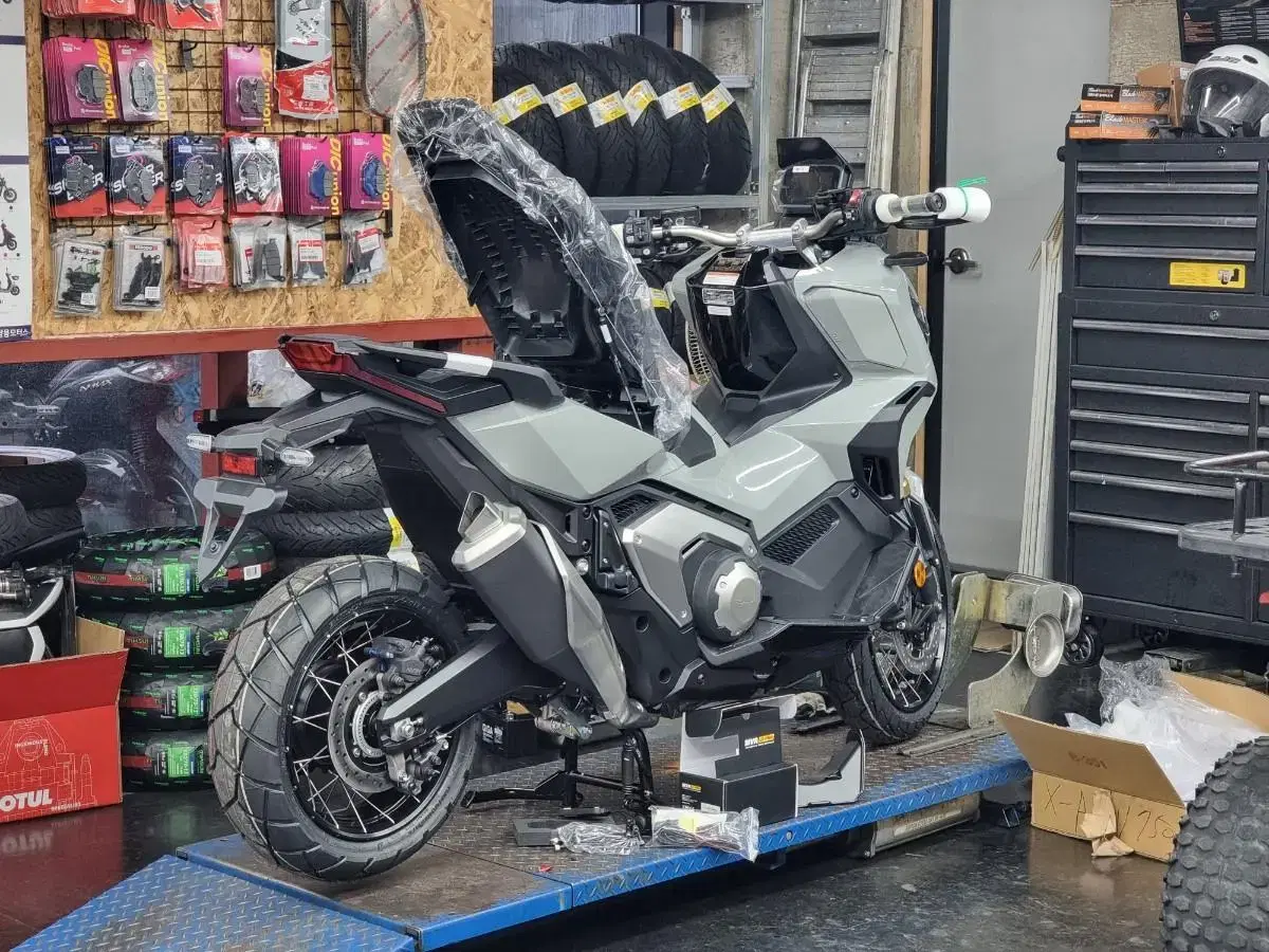 2023 X-adv750 순정머플러