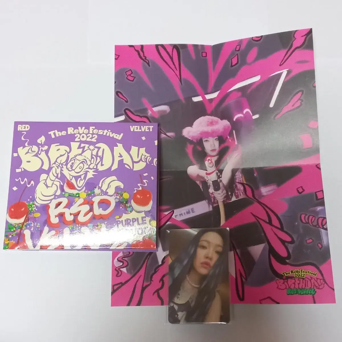 Red Bell Beck yeri Bee's Day digipack full set wts Sells