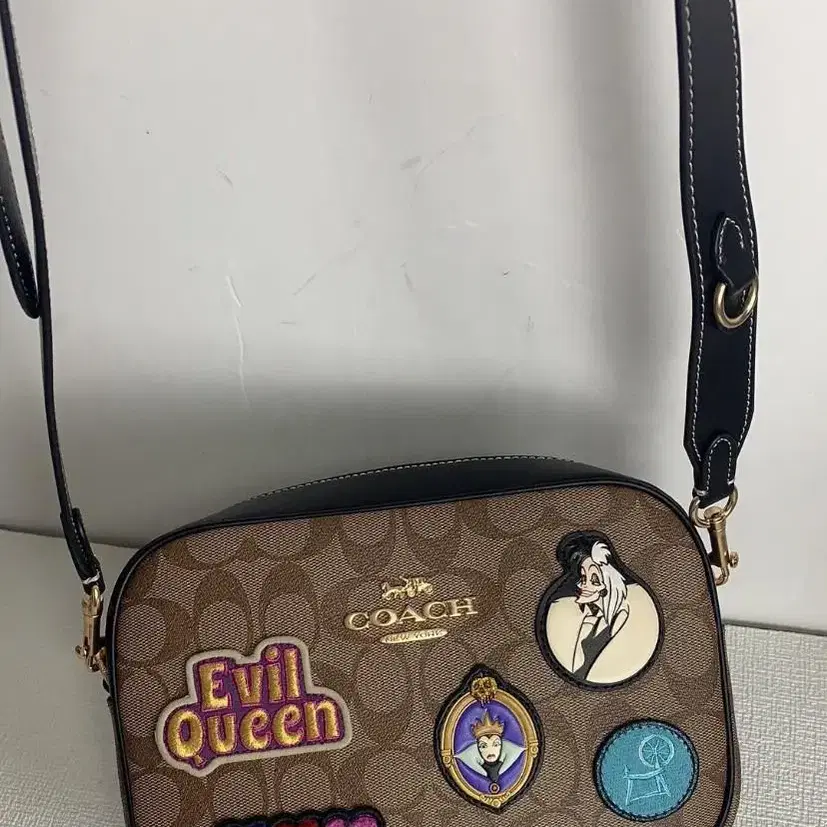 코치 포셰트 모노그램 COACH CC151 ime7v 카키 여성