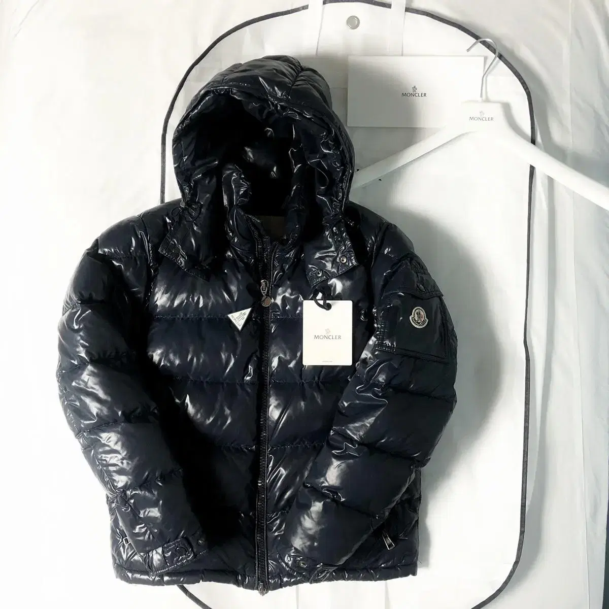 [New / size 2] Moncler maya u