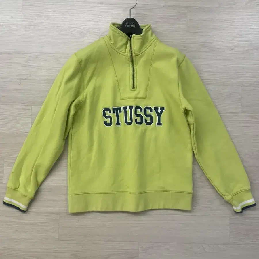 스투시 반집업 라임 S사이즈 stussy