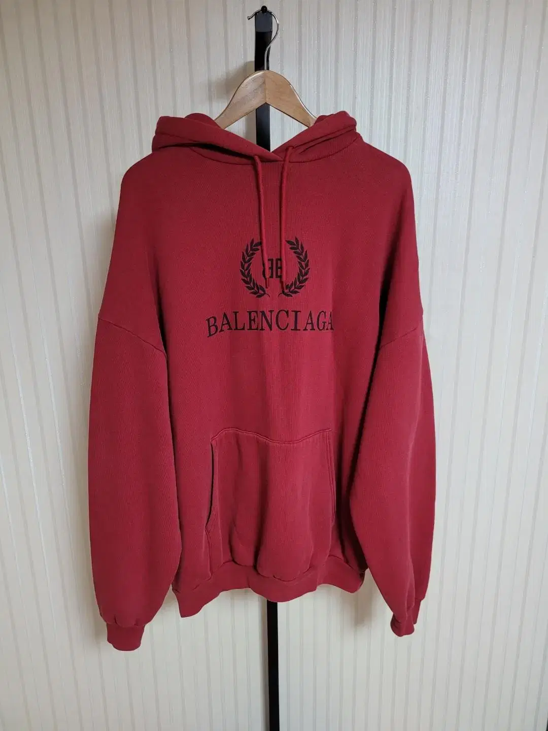 [S] Balenciaga Burgundy Laurel Overfit Hoodie