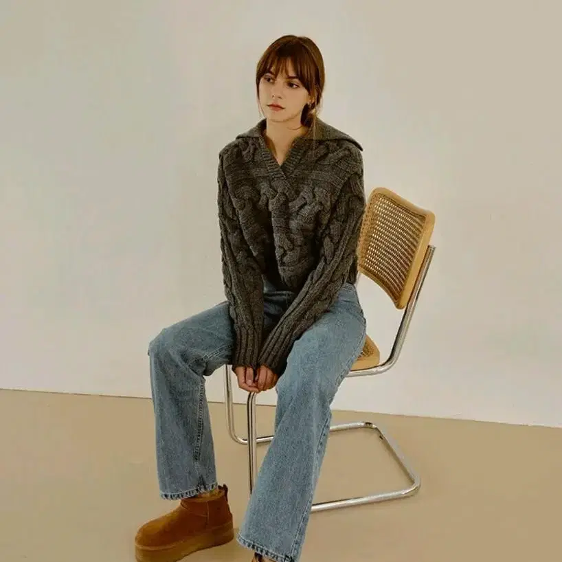 리엘 Cable open collar knit (차콜)