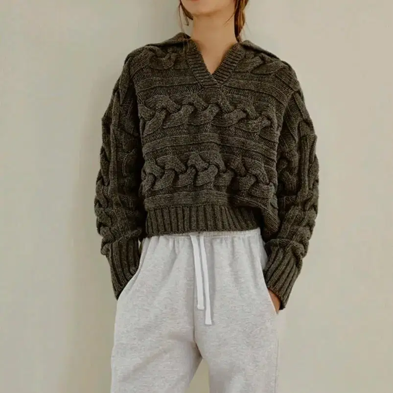 리엘 Cable open collar knit (차콜)