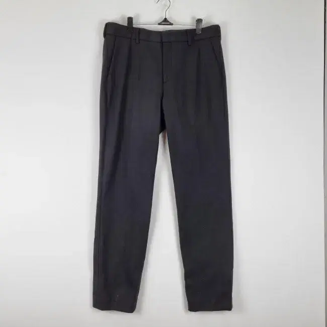 R8533 Project M Men's 33" Black Classic Pants/Dirk