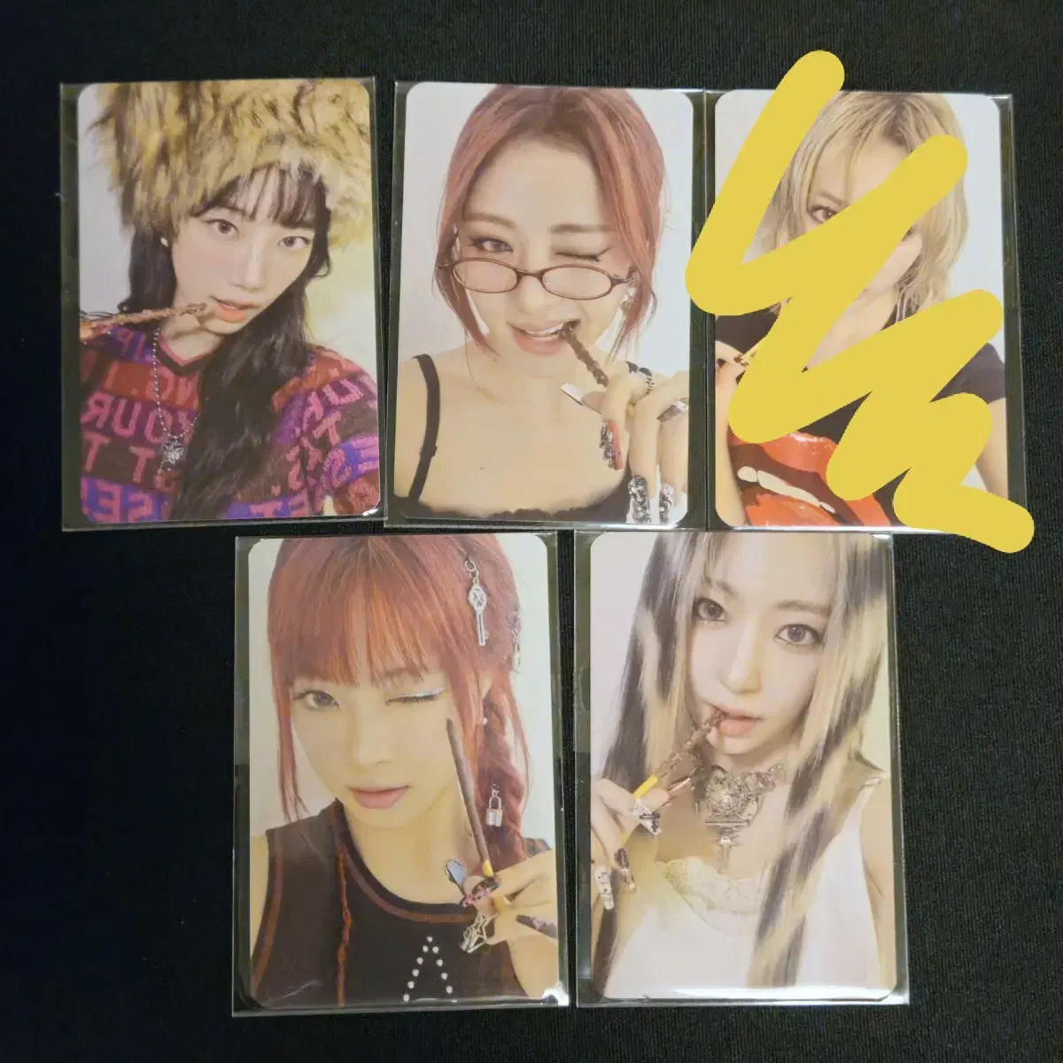 [Fan sign photocard 1set] le sserafim CRAZY yes24 (Chaewon out of stock)