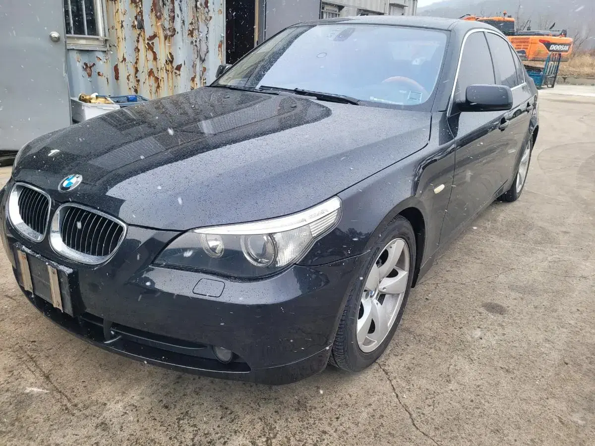 E60 bmw 523i 입고 분해판매