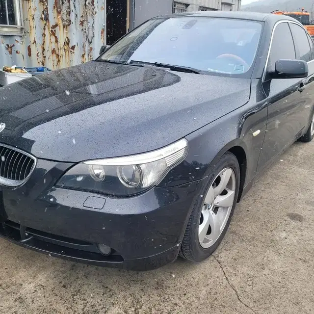 E60 bmw 523i 입고 분해판매