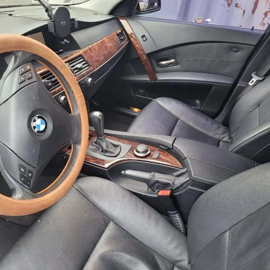 E60 bmw 523i 입고 분해판매