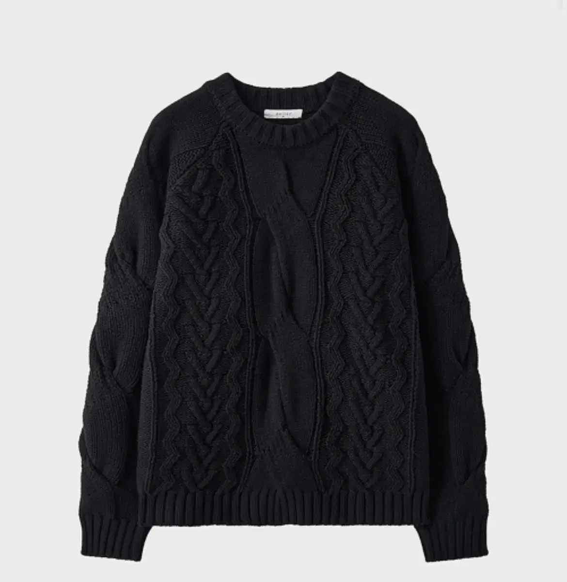 Neuer Knit Heavy Multi-Cable Overfit Sweater in Black