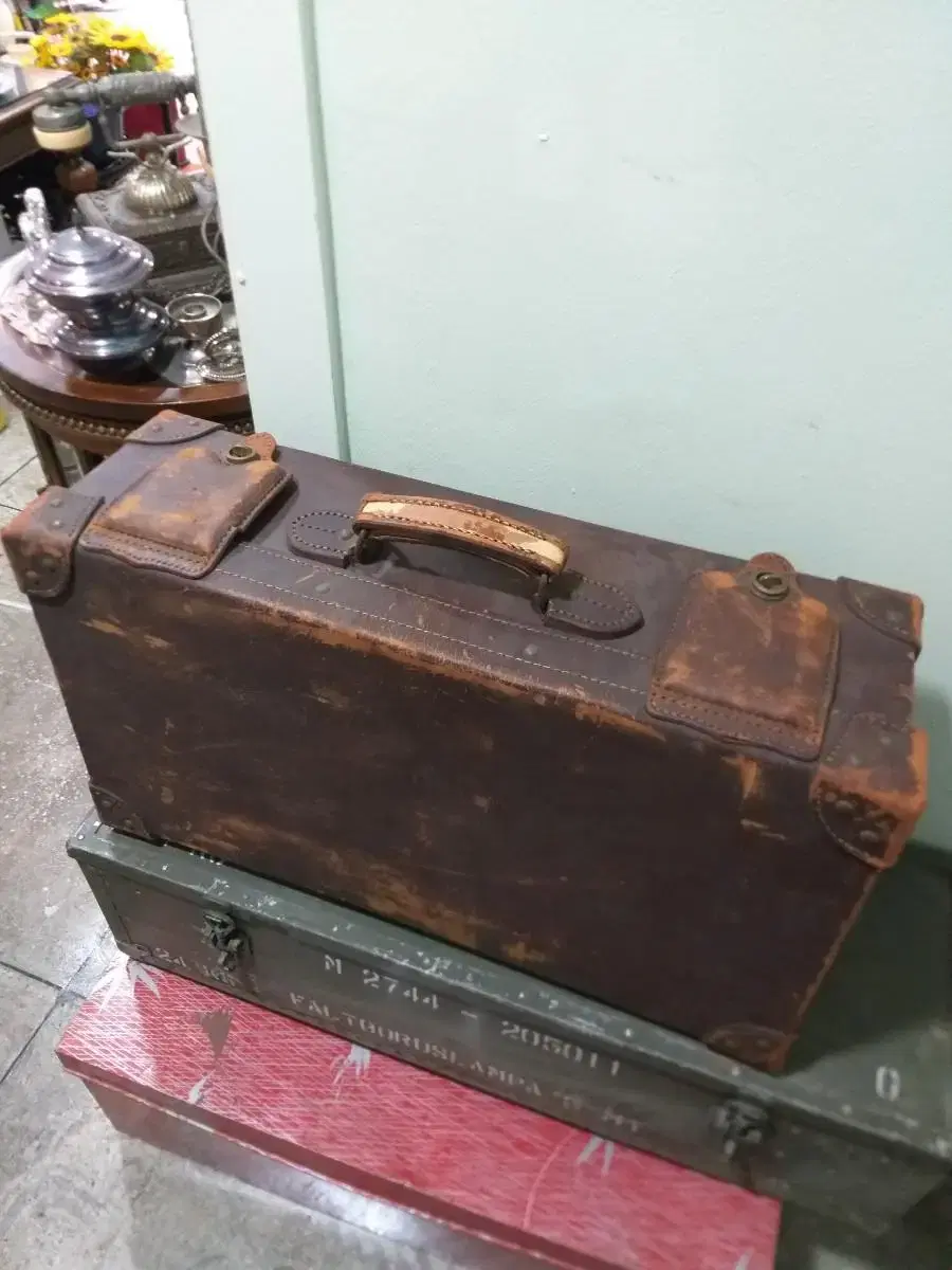 Vintage antique trunk bag