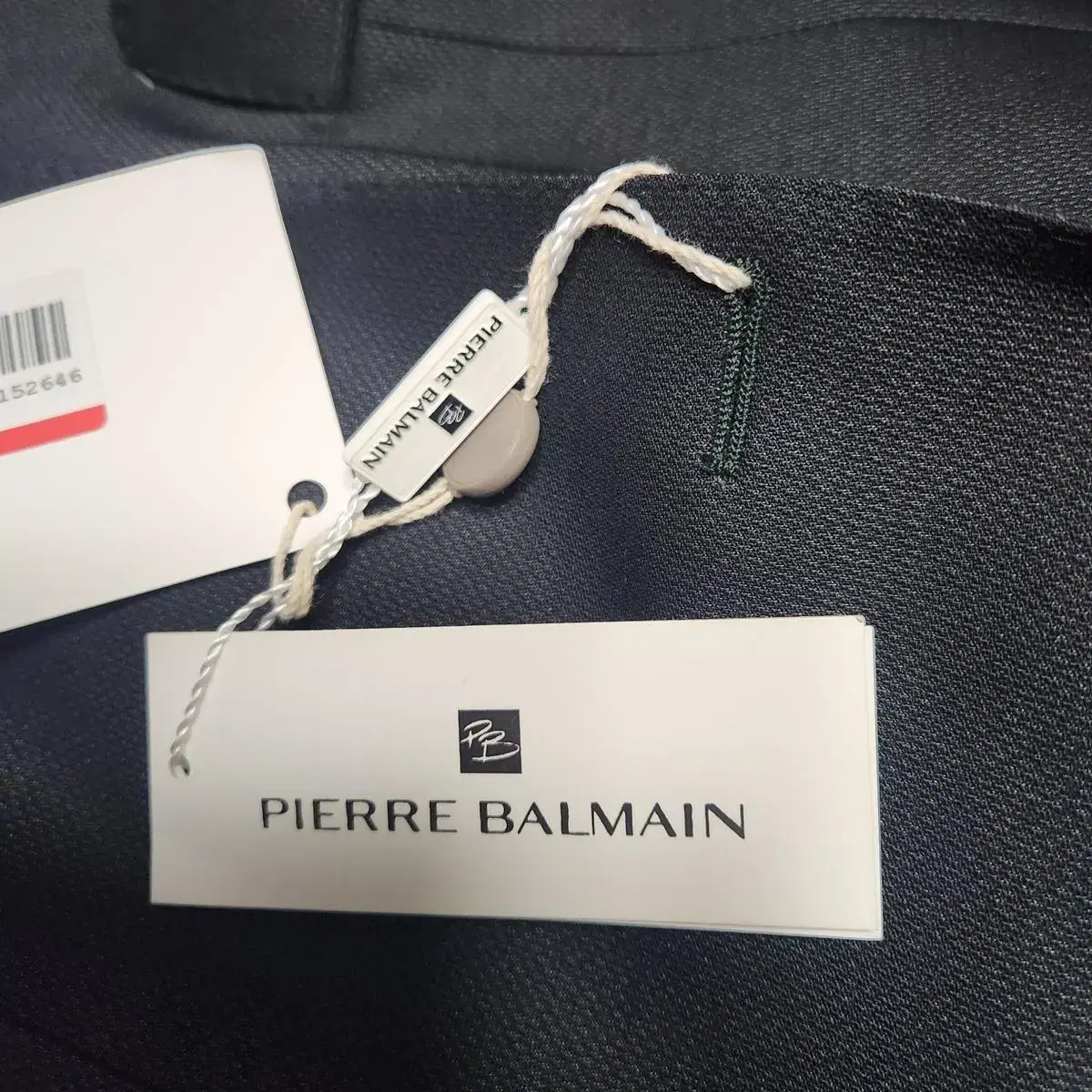 피에르발망 (PIERRE BALMAIN) 네이비 수트