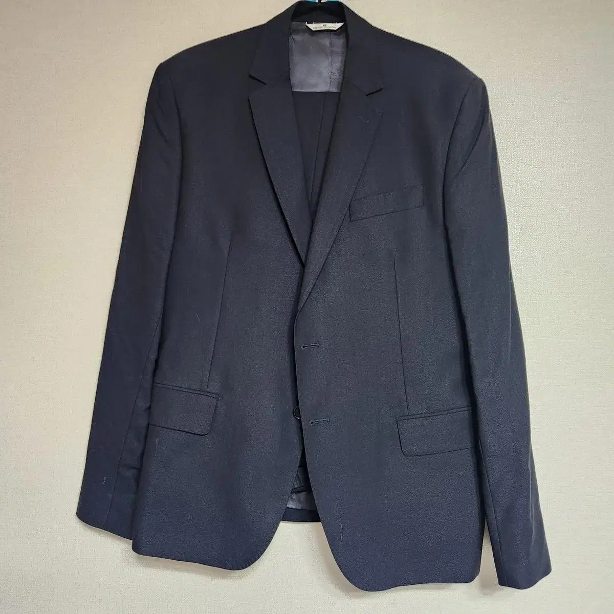 PIERRE BALMAIN Navy Suit