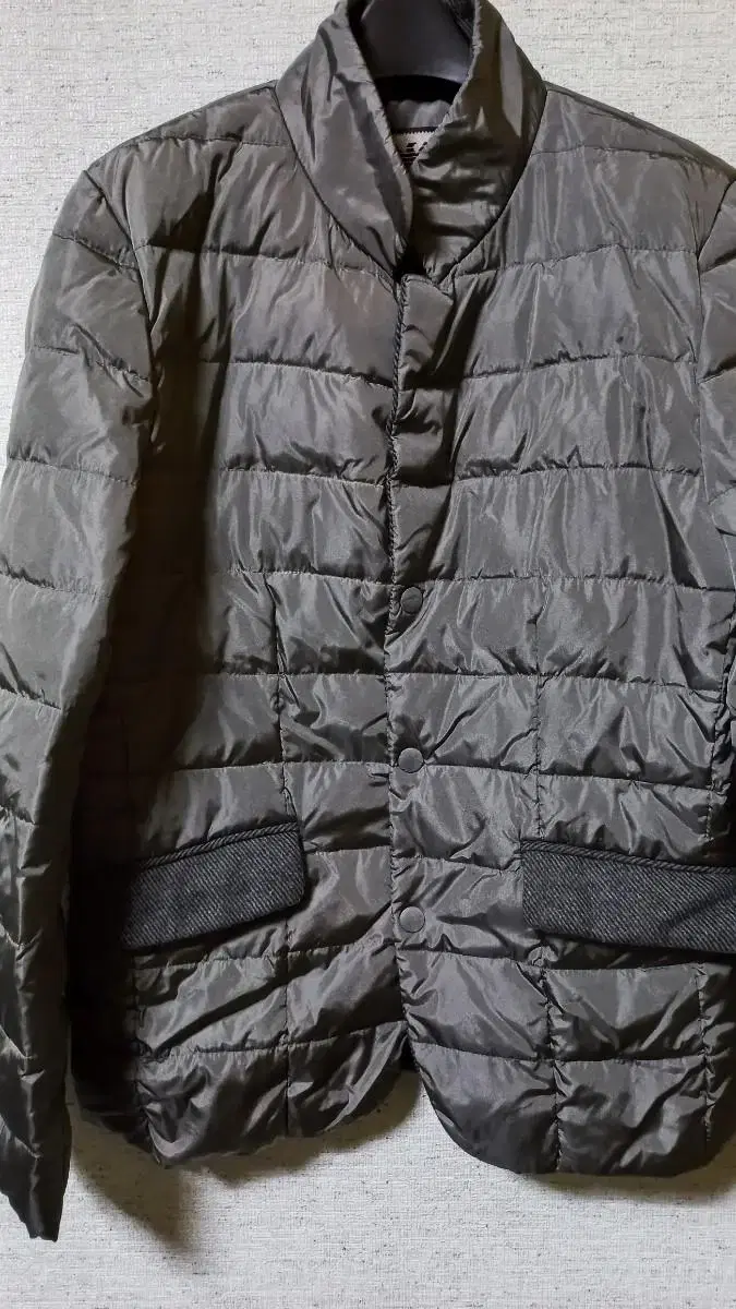 Giorgio Armani Padded jacket(M)