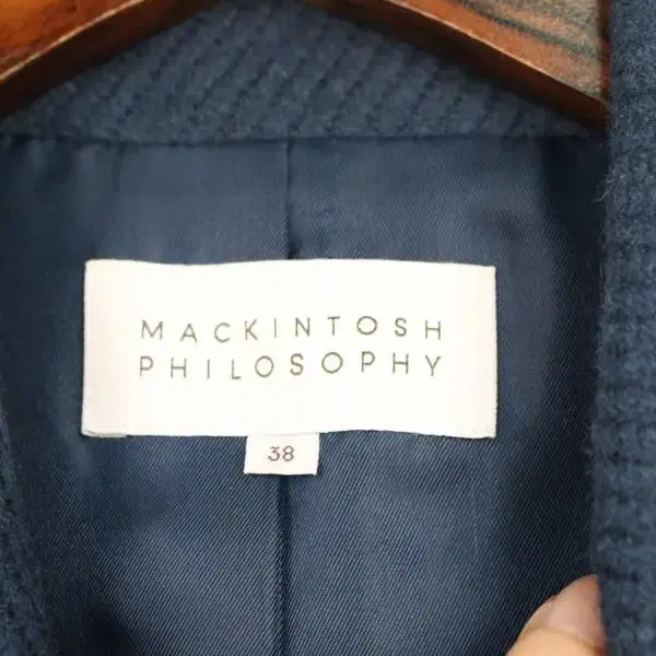 MACKINTOSH PHILOSOPHY 울코트