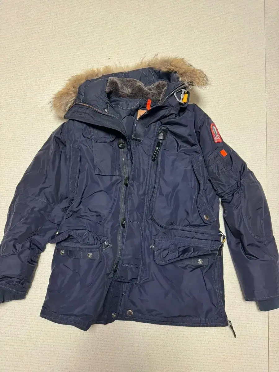 Parajumpers Kodiak Navy S size 30,000 won (takpo)