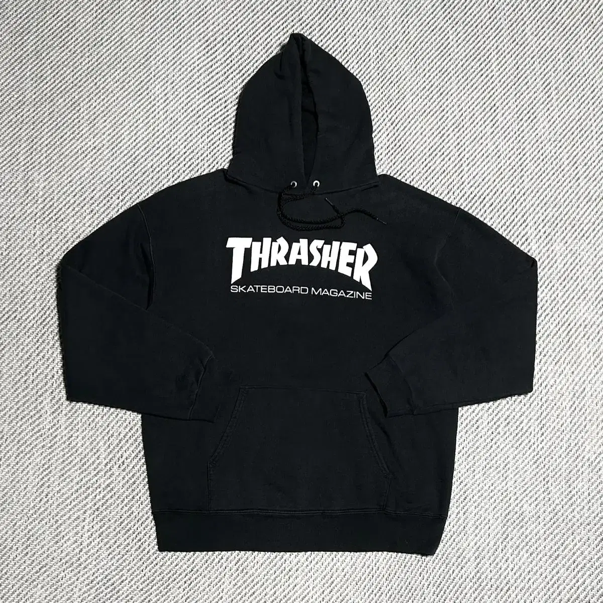 [ M ] Thrasher 트래셔 블랙 후드티