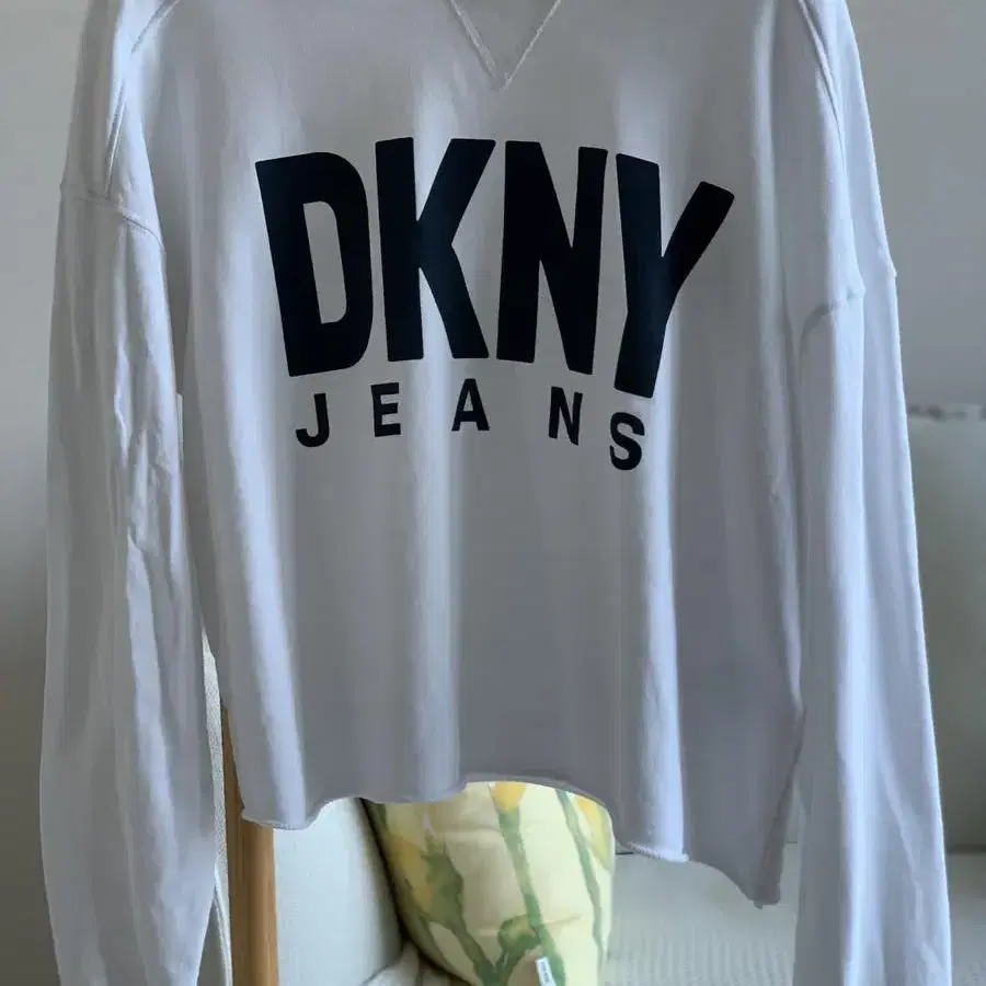 DKNY 로고 긴팔 티셔츠