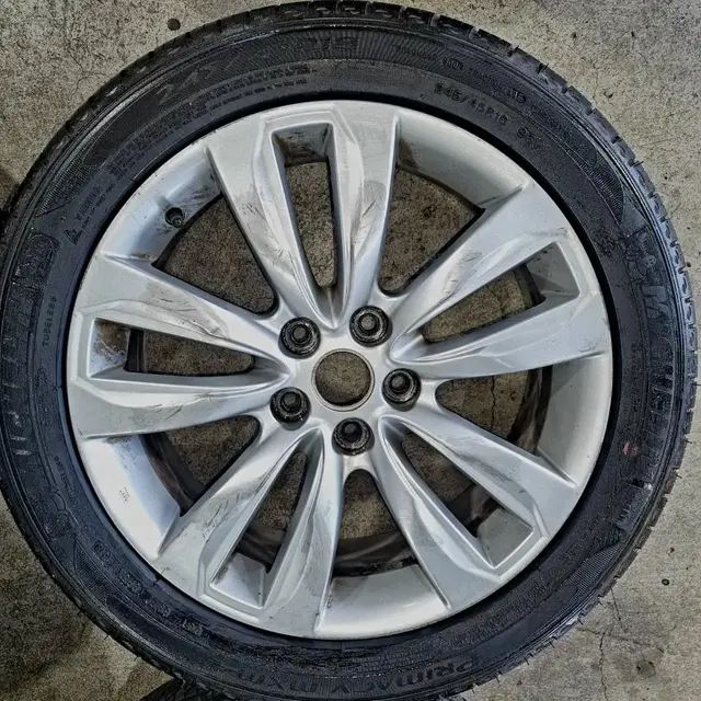 중고휠 중고타이어 245/45R18 판매합니다