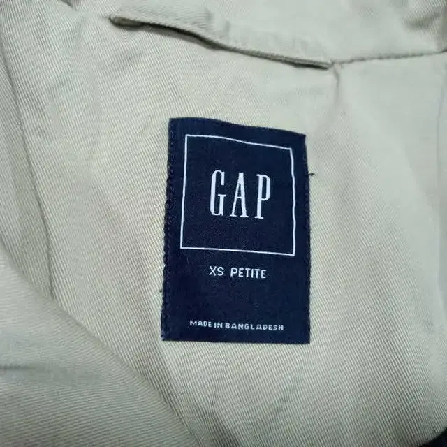 Z0346 갭 베이지 캐주얼 버튼타입 코트 (여XS) GAP