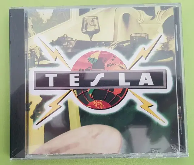 미개봉CD/Tesla - Psychotic Supper