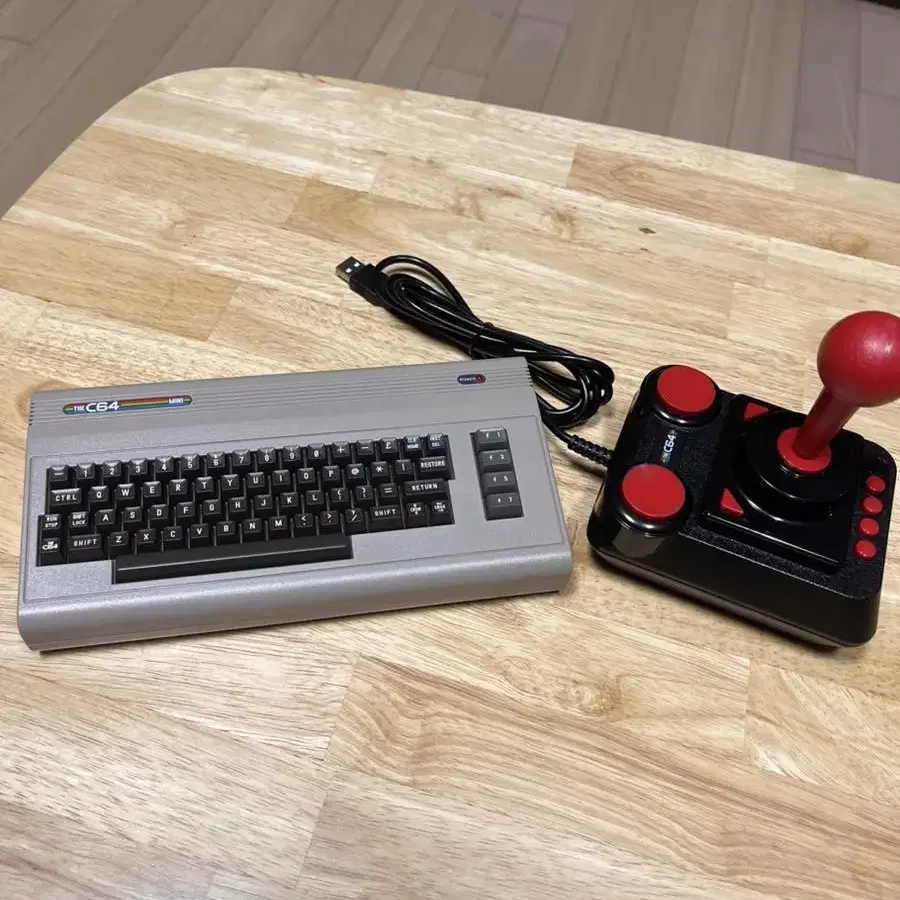 THE C64 MINI 코모도르 64 미니