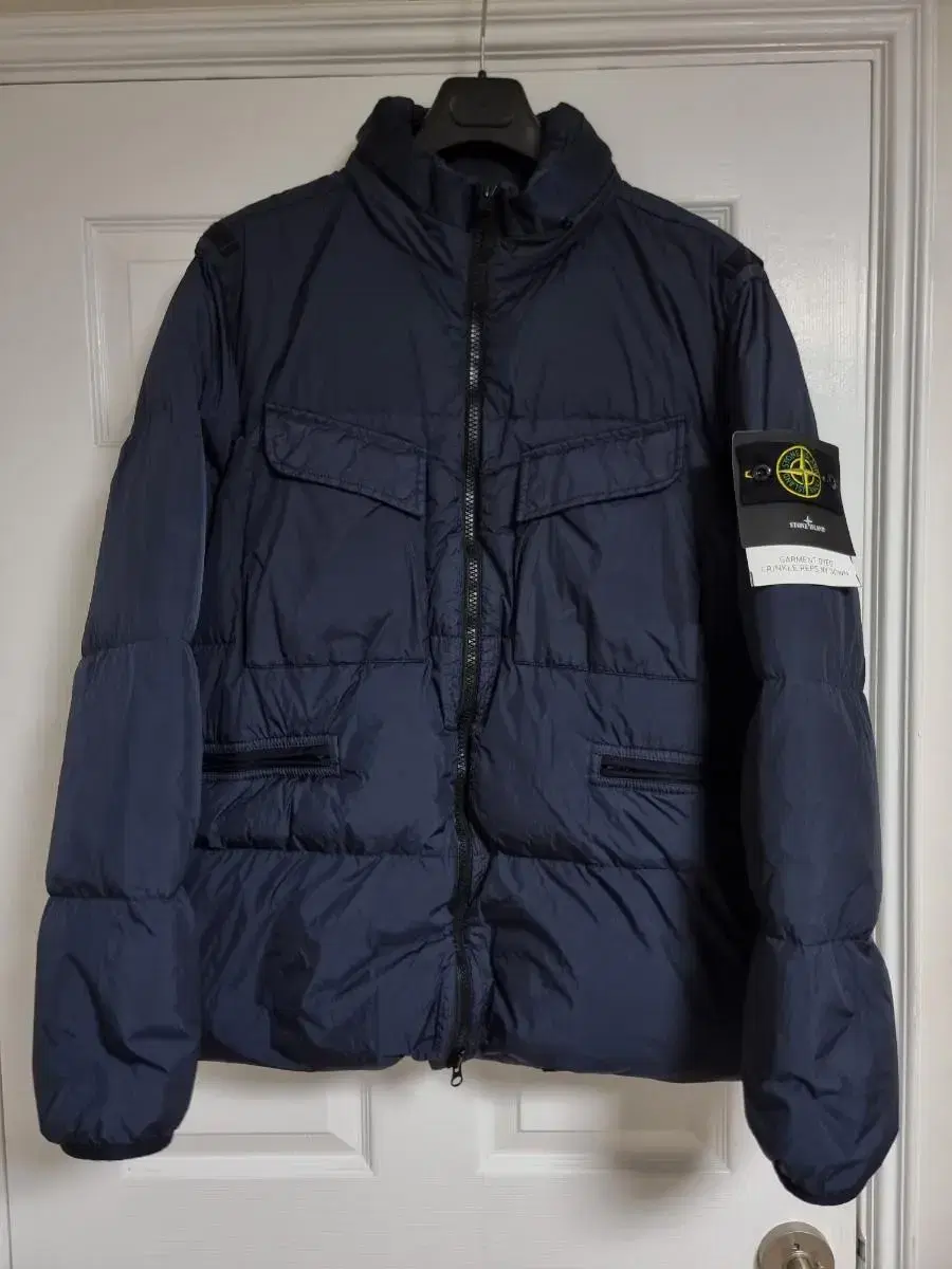 Stone Island 22FW Crinkleclap Padded Non-Hoodie