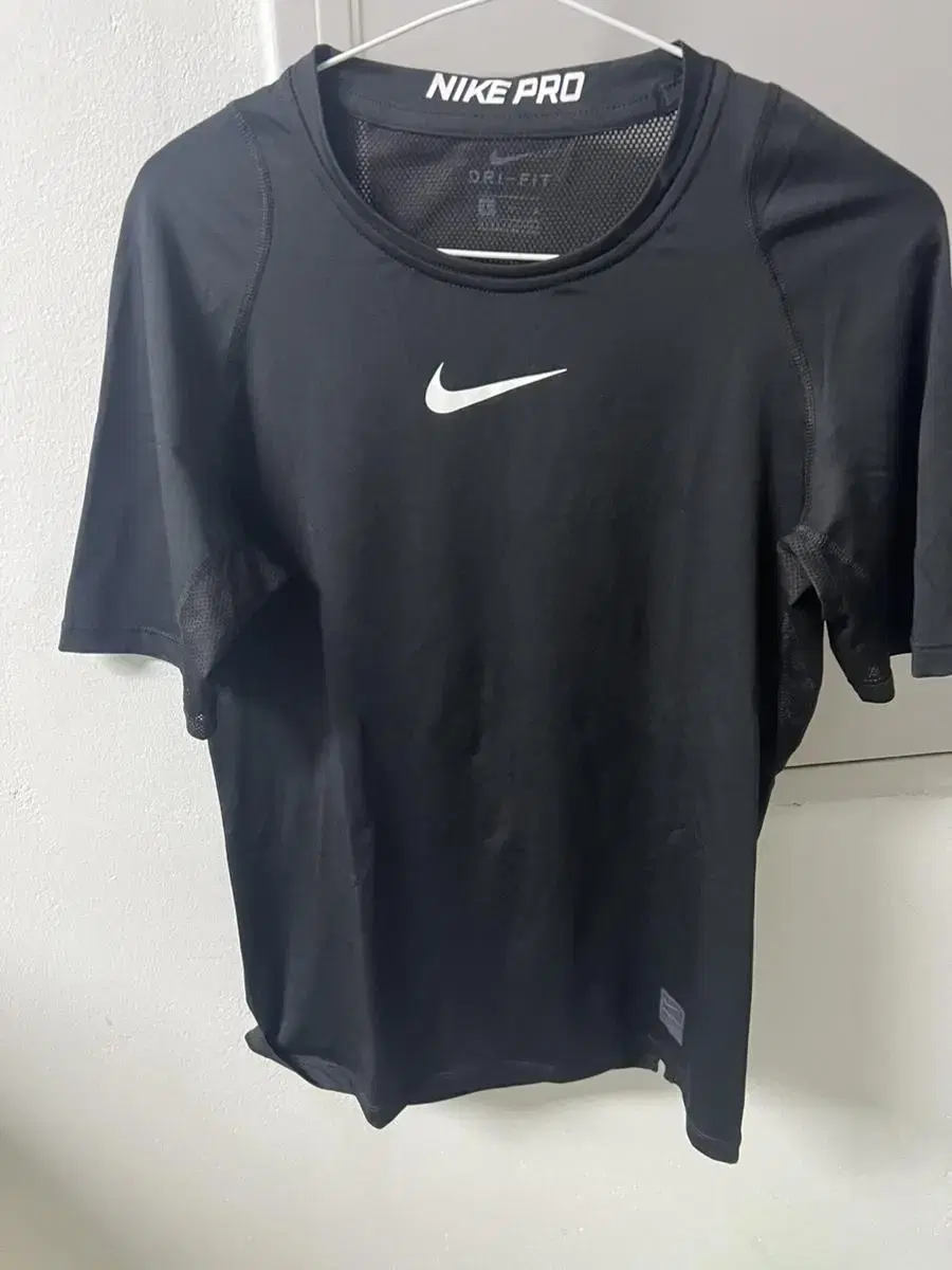 Nike Muscle Fit Vahn