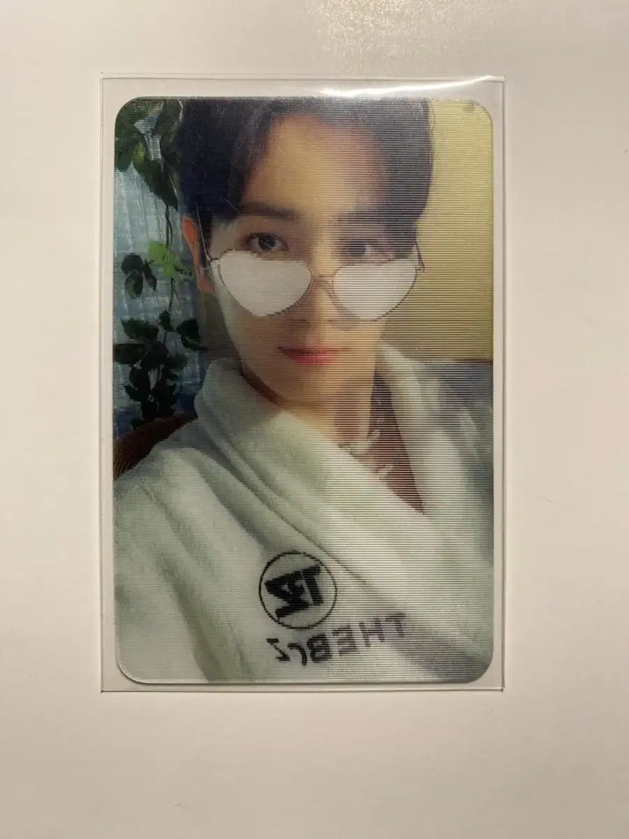 The Boyz THRILL-ING sparkling splash version hyunjae photocard