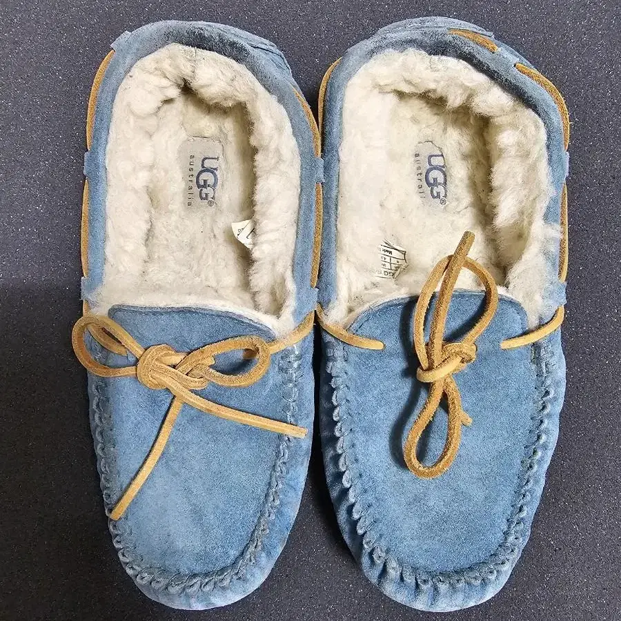 ugg 어그 슬립온 230mm