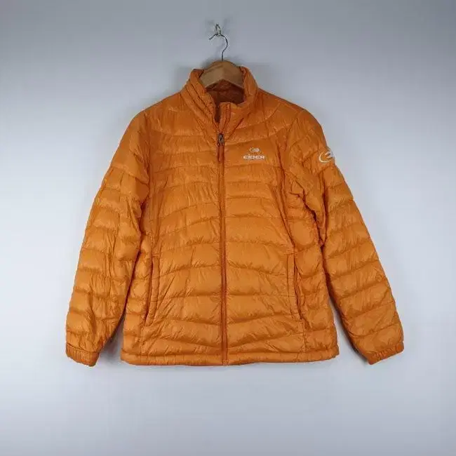 R8626 아이더 EIDER 여100 아웃도어 벨톤집업점퍼/더크