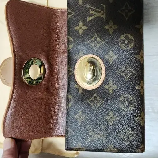 LOUIS VUITTON 뤼비똥 장지갑 팝니다~!!