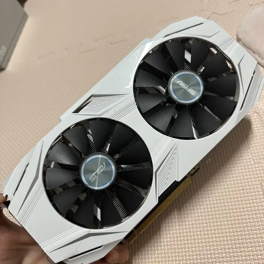 ASUS GTX1060 3GB