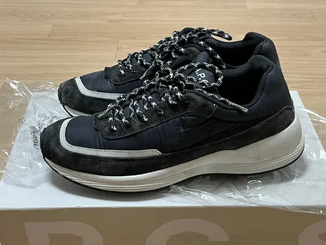 A.P.C. Sneakers (아페세 운동화) 테크노 옴므 러너