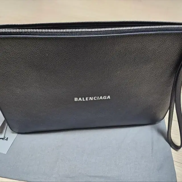 발렌시아가 BALENCIAGA 클러치 거의 새것 655605 1IZI3