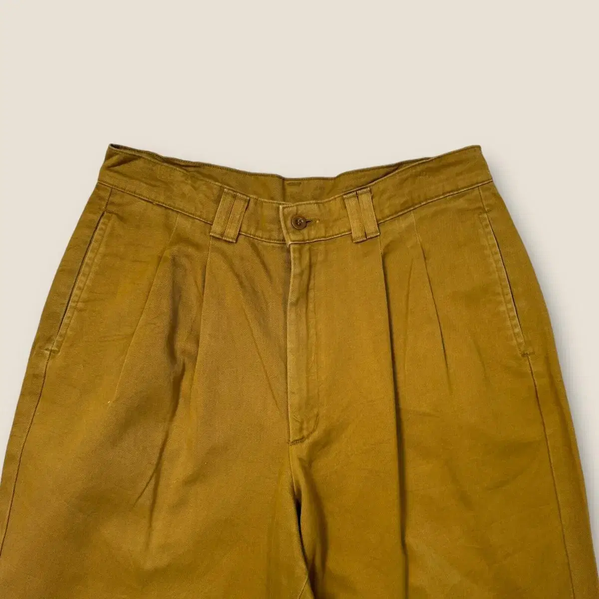 casey jones by wrangler two tuck tapered