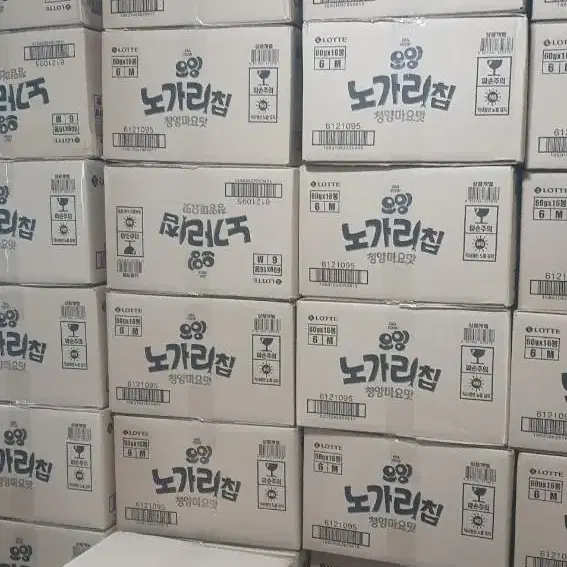 노가리칩 60g  16개 1박스 27,500 택포팝니다