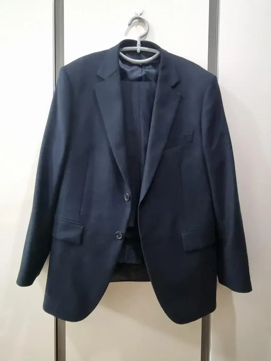 Interview suit top and bottom setup (size 100 navy)